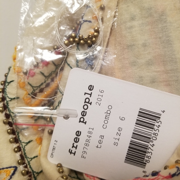 RARE FREE PEOPLE RISES IN THE EAST MIDI SKIRT BNWT  EMBROIDERED RUFFLES GYPSY - Picture 2 of 4